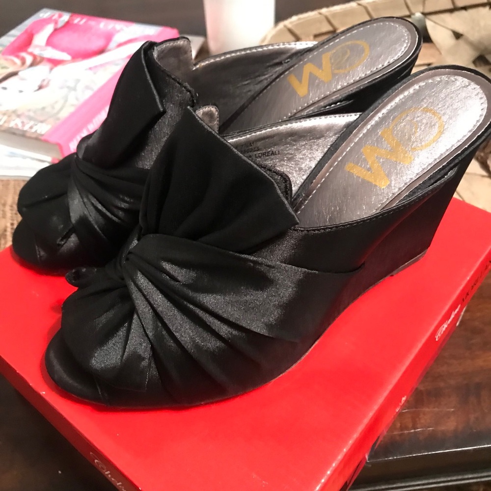 NEW in box Black satin slides Sz 7 1/2